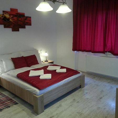 Downtown Apartment Miskolc Exterior photo